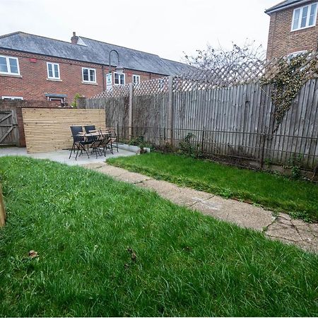 The Becket - Three Bedroom City Centre House With Parking Canterbury Exterior foto